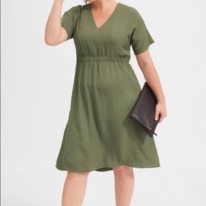 Everlane The Japanese GoWeave Light V-Neck Dress